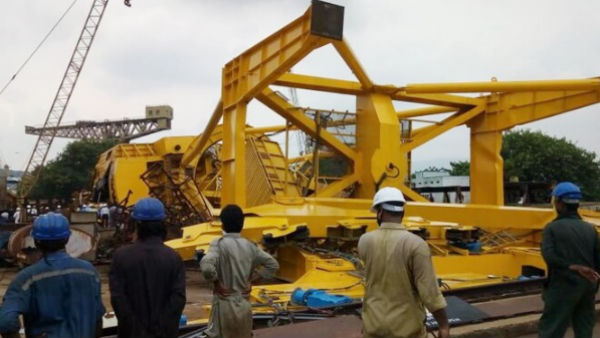 Crane collapses at Hindustan Shipyard Limited in Visakhapatnam 10 dead 