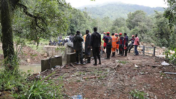 12 பேர் மாயம் 