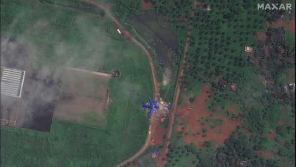 சறுக்கி சென்றது 