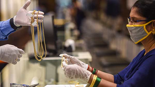 தங்கம் விலை தாறு மாறு 