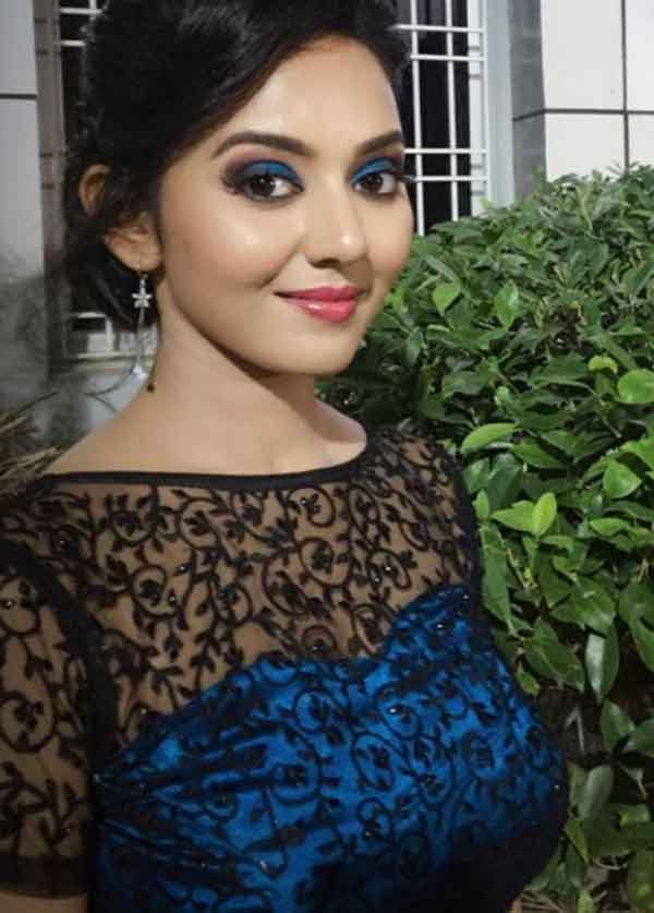 குவியும் ரசிகர்கள்