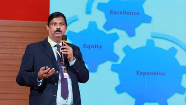 யார் இவர் 