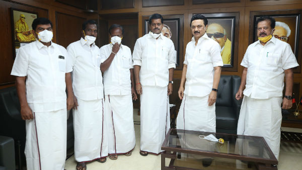 AIADMK Ex MP Lakshmanan joins DMK 