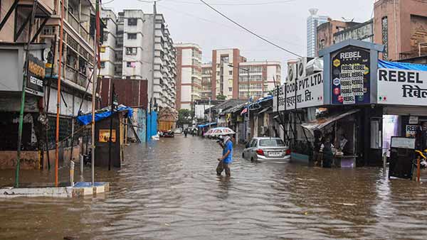 136 பேர் பலி 