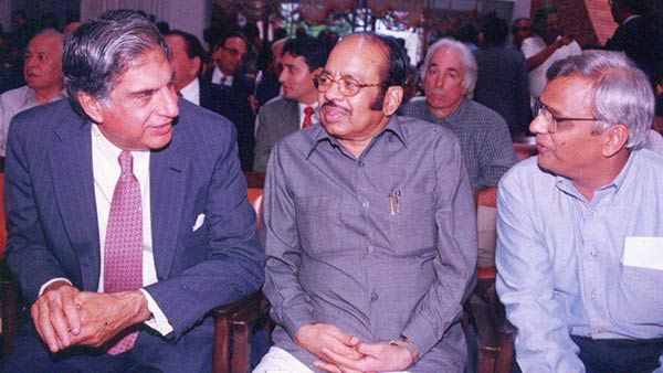 மத்திய அமைச்சர் மத்திய அமைச்சர்