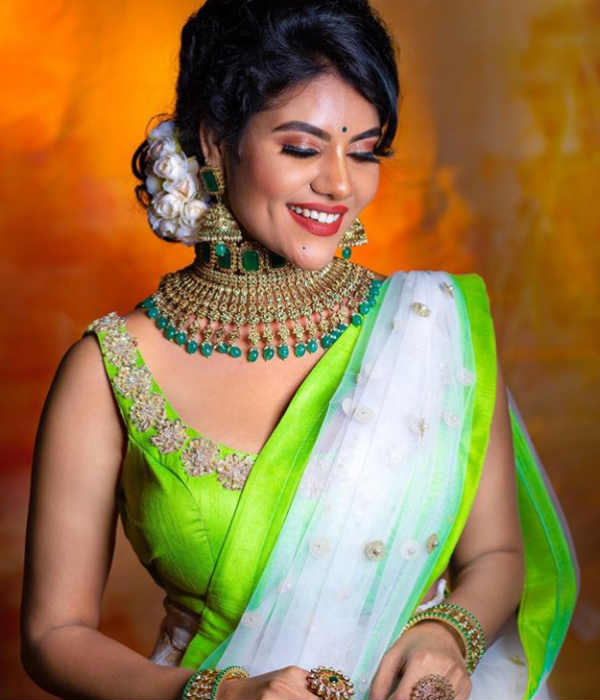  மேக்கப் கட்டாயம் தேவை