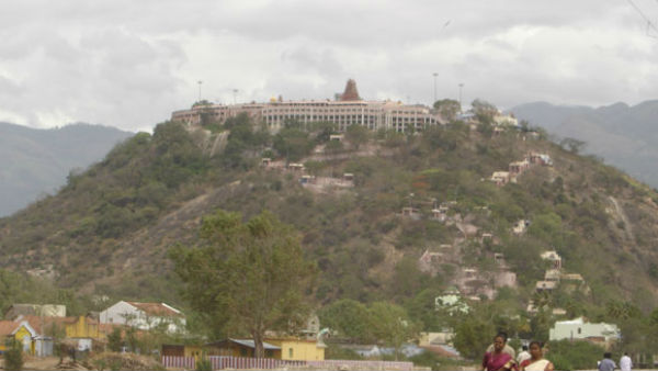 மர்ம நபர்கள் 