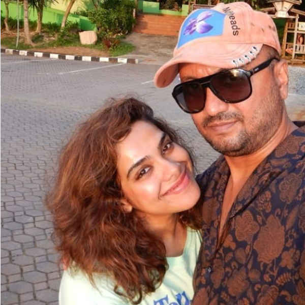  இப்போது தாய்