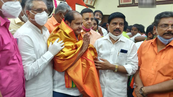 சபாநாயகர் கையில் முடிவு 