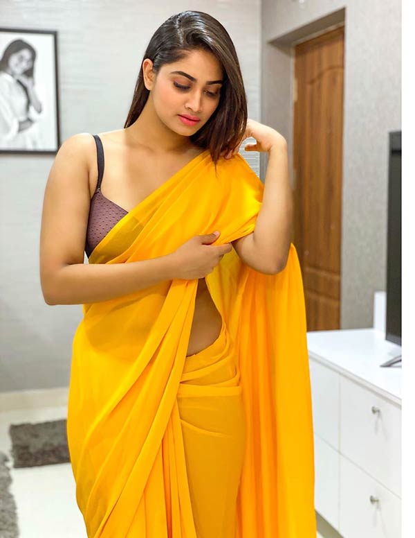 சன்னி லியோனுக்கே போட்டியா