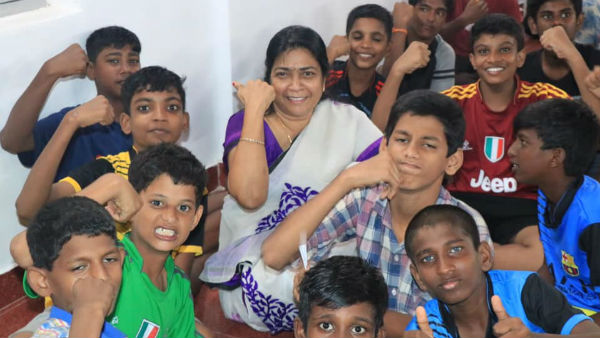 ஆதரவுக்கரம் 