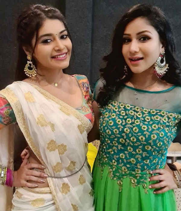  தர்ஷா டீச்சர்