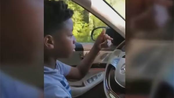 சிறுவன் செய்ததை 