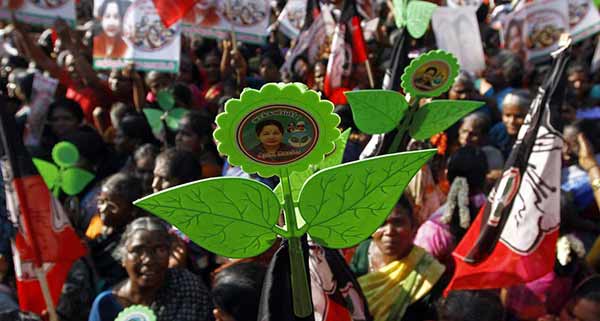  அதிமுகவில் மாற்றங்கள் 