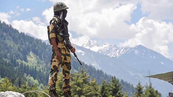 காஷ்மீரில் உயிரிழப்புகள் எவ்வளவு? 