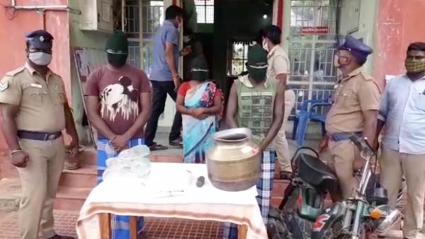 சுவற்றில் தள்ளி கொலை 