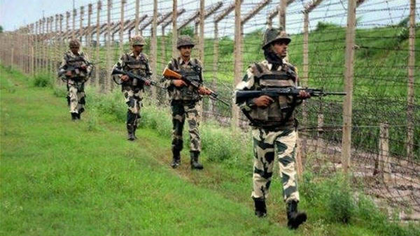  பெருங்கூட்டமாக வந்த சீன வீரர்கள் 