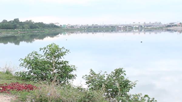 பொதுமக்கள் திரண்டனர் 