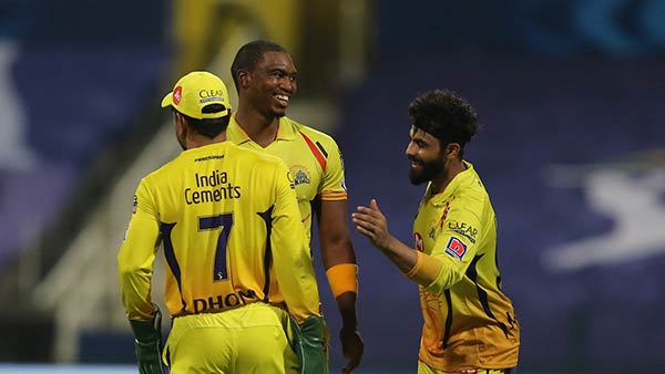 அம்பயரின் முடிவை எதிர்த்து 