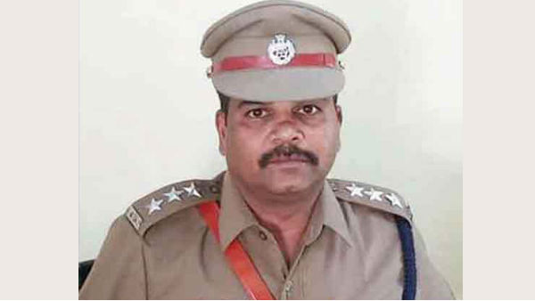 பணம் பறிக்க முயற்சி 