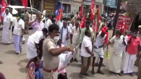 குமரி விவசாயிகள் மறியல் குமரி விவசாயிகள் மறியல்