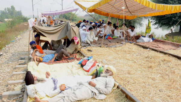 தாக்குதல் 