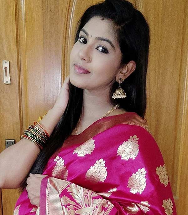 அப்ப சேட்டை.. இப்ப சமத்து