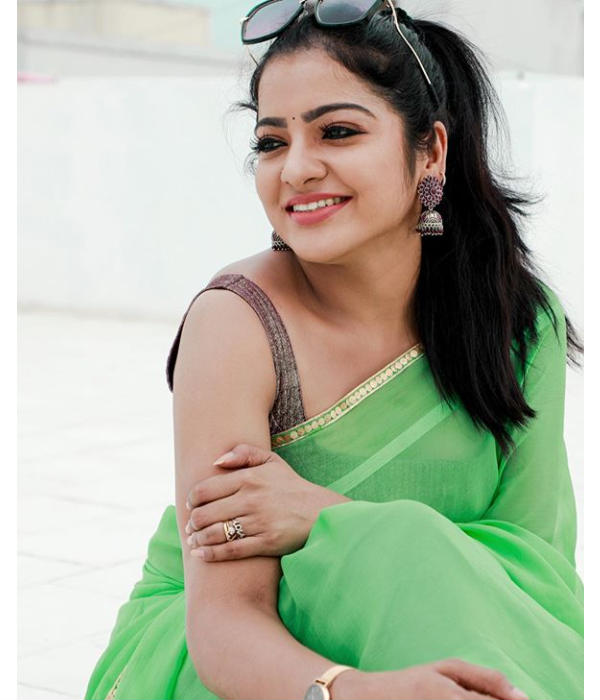  முல்லையின் கண்கள்