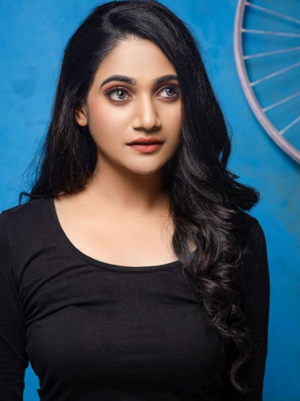  பிக் பாஸ் வீட்டுக்குள் காதல்