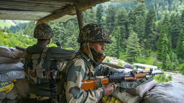 சீனா பொய் 