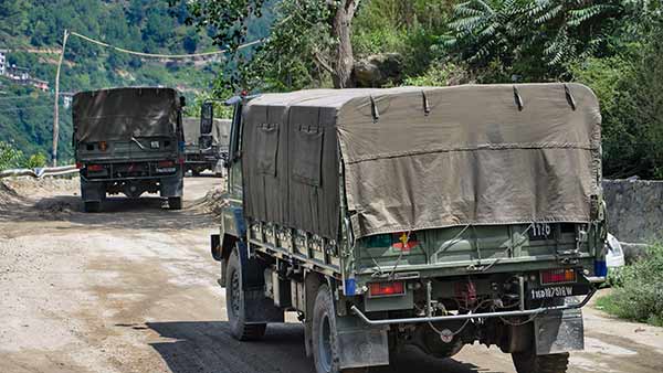 பாதுகாப்பு முக்கியம் 