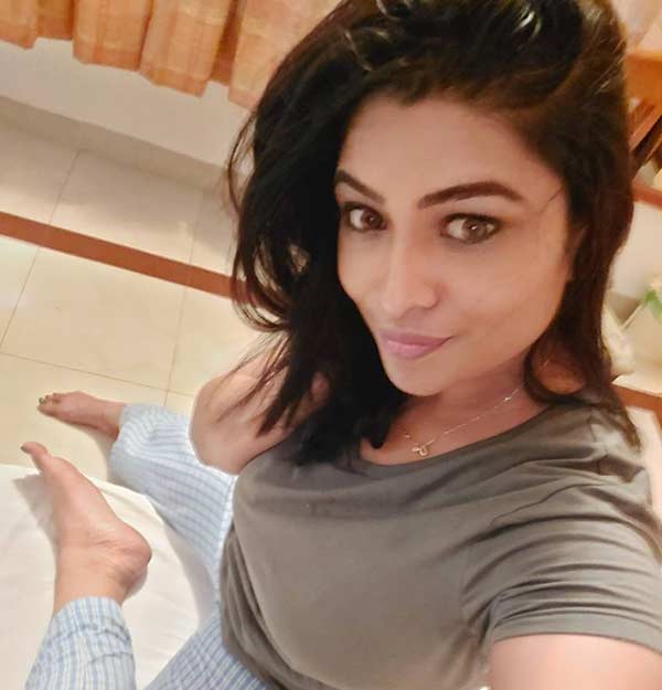 செம ஜாலி ஆங்கரிங்