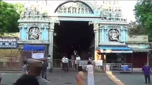 Meenakshi Amman Temple Re-opening Devotees Standing in Queue For Darshan