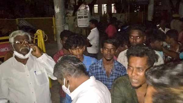வெட்டிய கும்பல் 