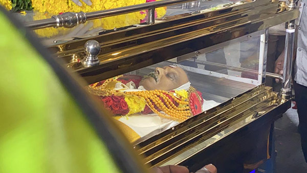 SP Balasubramaniam died People paid tearful tributes 