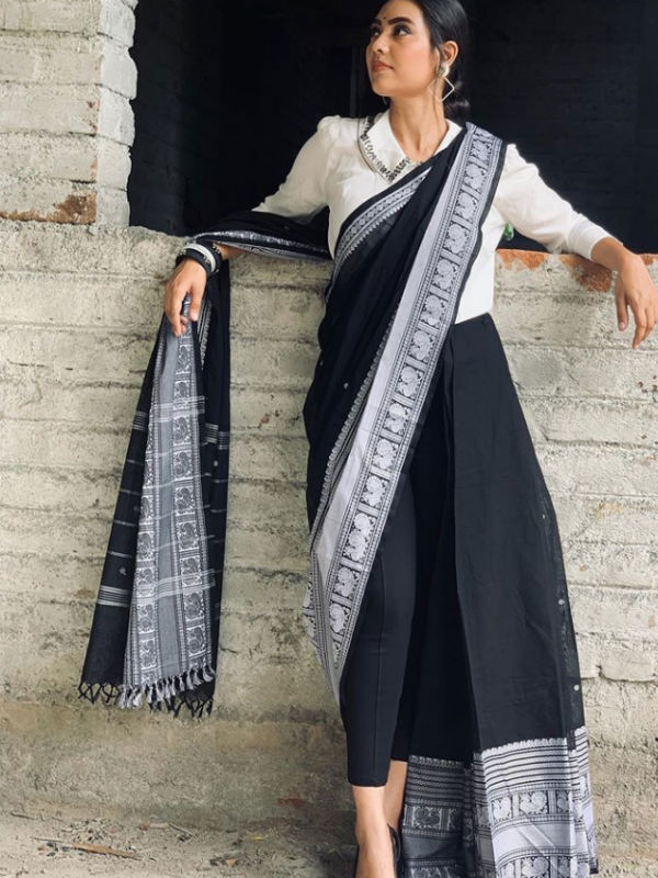  பாவாடை இல்லாமல் சேலை