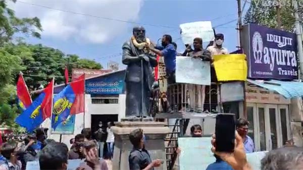 கோவை, நெல்லையில் போராட்டம் கோவை, நெல்லையில் போராட்டம்