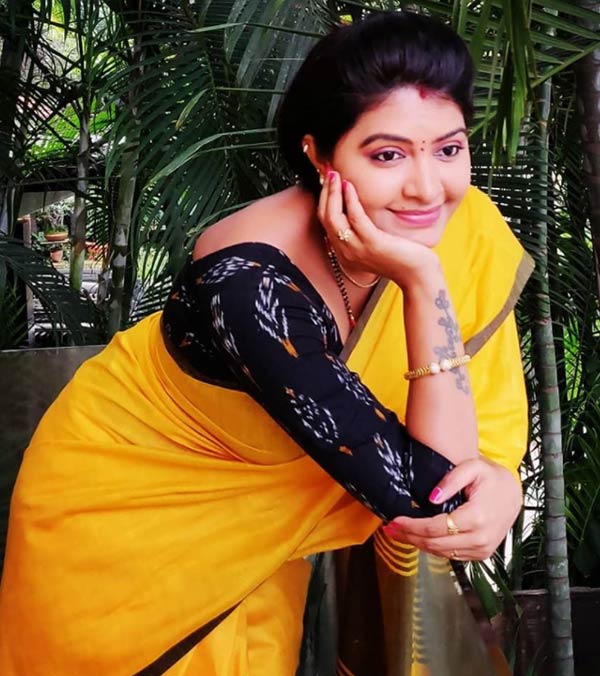  ஒரு சஸ்பென்ஸ் இருக்கு