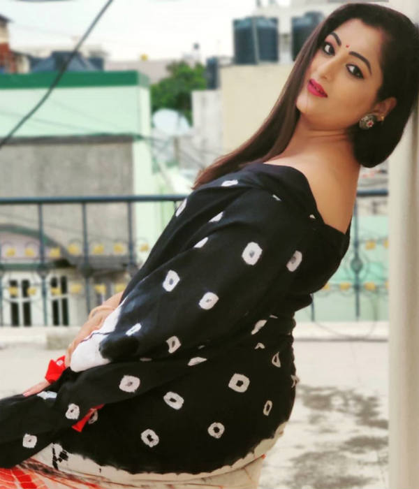  சண்டைக்கார அண்ணியார்