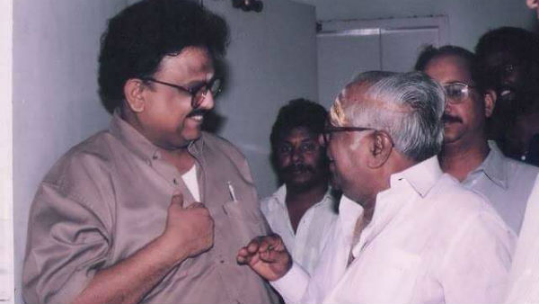 உதவிகள் உதவிகள்