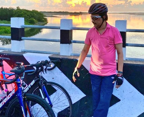DMK leader MK Stalin with sports cycle new photos viral in Social media 