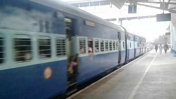 கிரீன் சிக்னால் கிடைத்தால் 