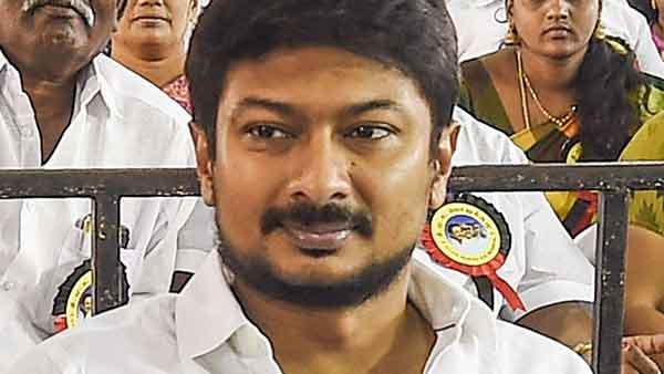உதயநிதி படம் இல்லாத இளைஞரணி விளம்பரம் 