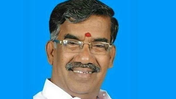 Minister Vellamandi Natarajan melted down to the merchants 