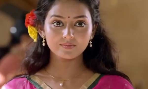 தடம் படத்தில் அசத்தல்