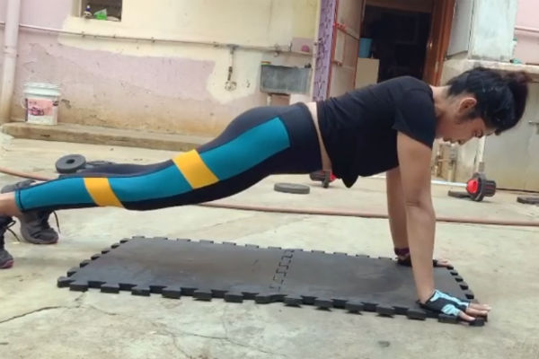  வெறித்தனமா உடற்பயிற்சி