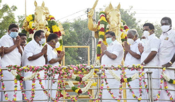 Edappadi Palaniswami paid tribute at Muthuramalinga Thevar Memorial 