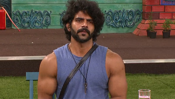 கலாய்த்து வந்தனர் கலாய்த்து வந்தனர்