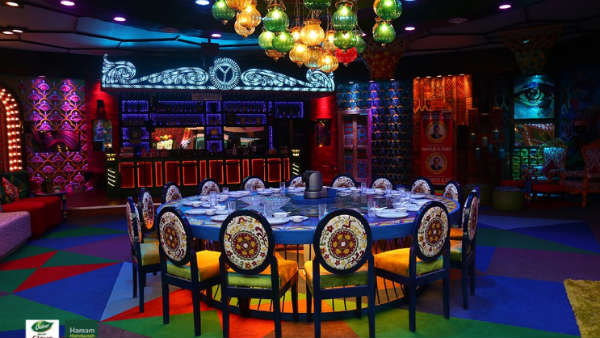 டைனிங் டேபிள் 