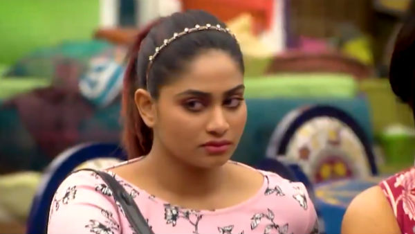  அமைதியான ஷிவானி